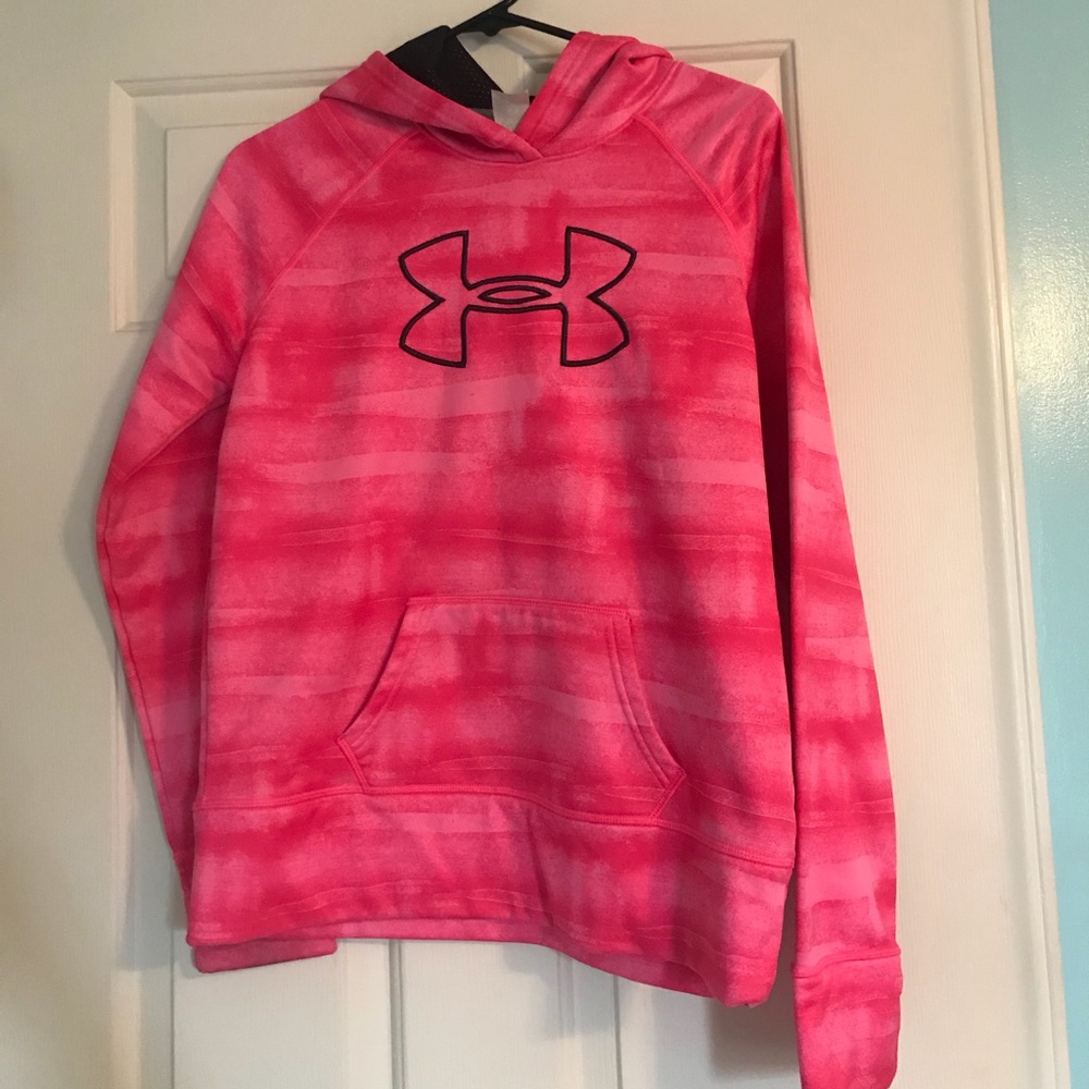 Excellent condition Under Armour Youth XL hoodie.